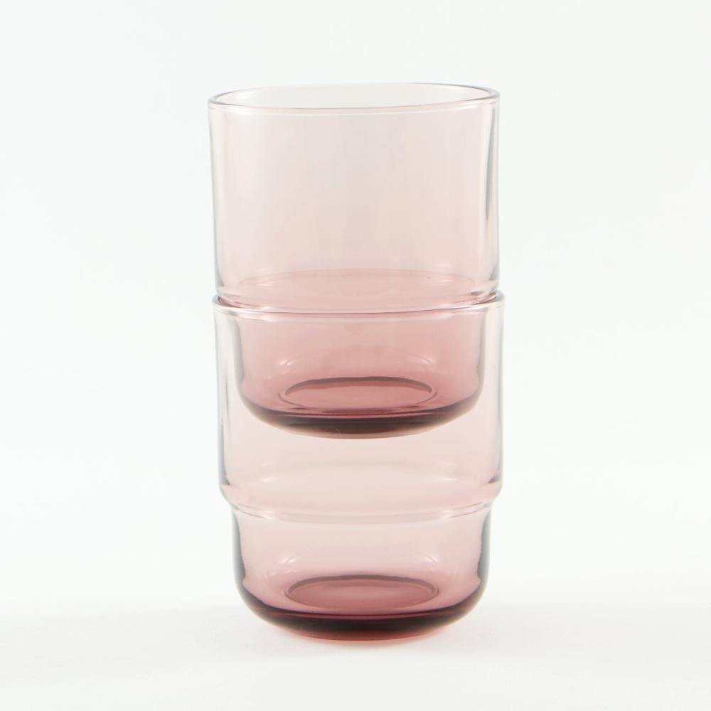Set of 2 sturdy stackable minimalistic drinking glasses in pastel pink
